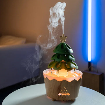 Humidificador de Ar em Forma de Árvore de Natal — Difusor de Aromaterapia com Efeito de Gotas de Água, Controlo Remoto e Nuvem de Chuva. A escolha perfeita para oferecer neste Natal.